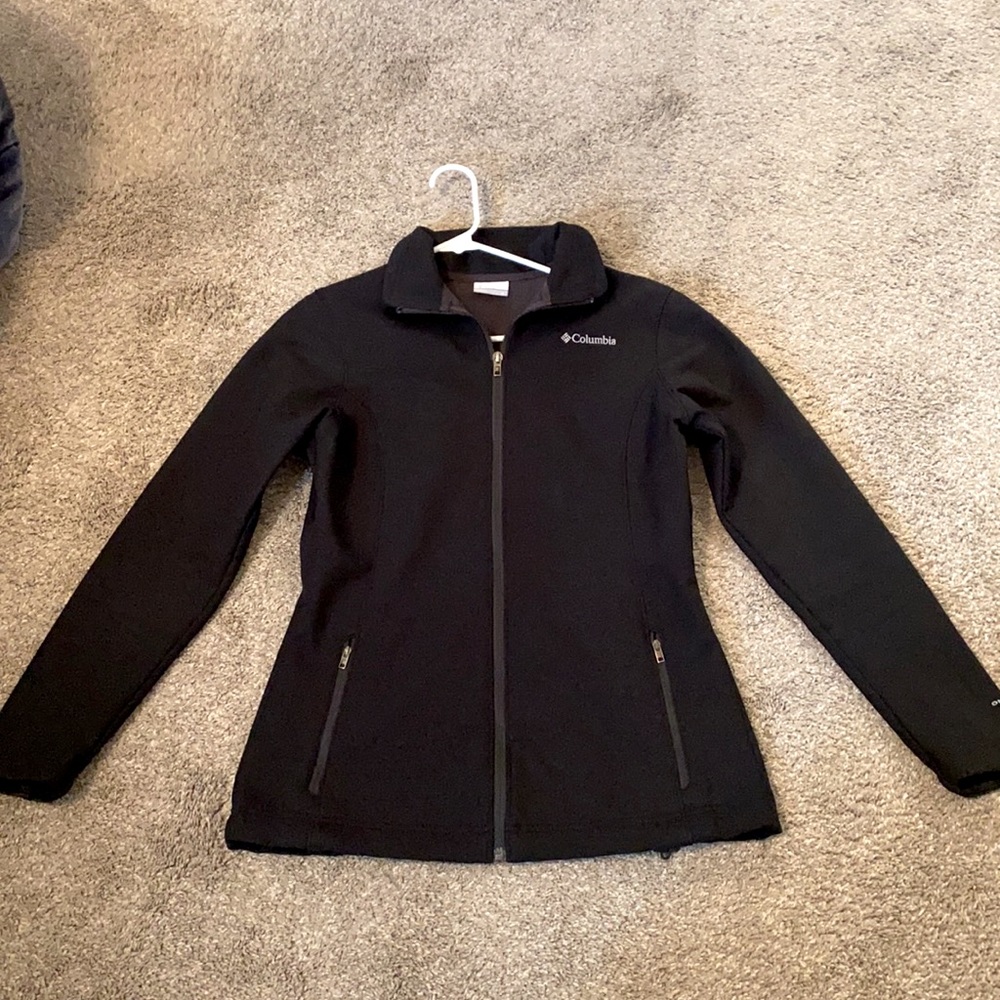 Columbia black Omni-shield jacket, size medium